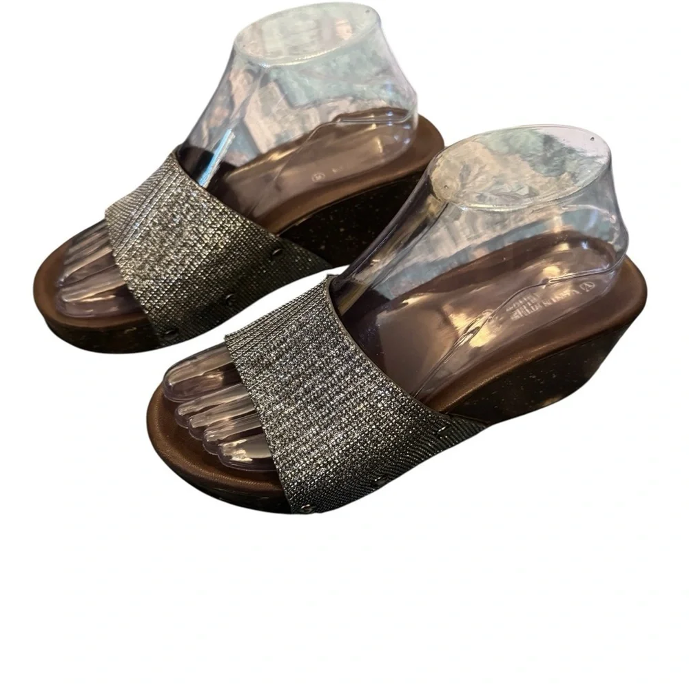 Venus Steps Women's Brown and Silver Wedge Sandals Size 39EU/ 8.5USA